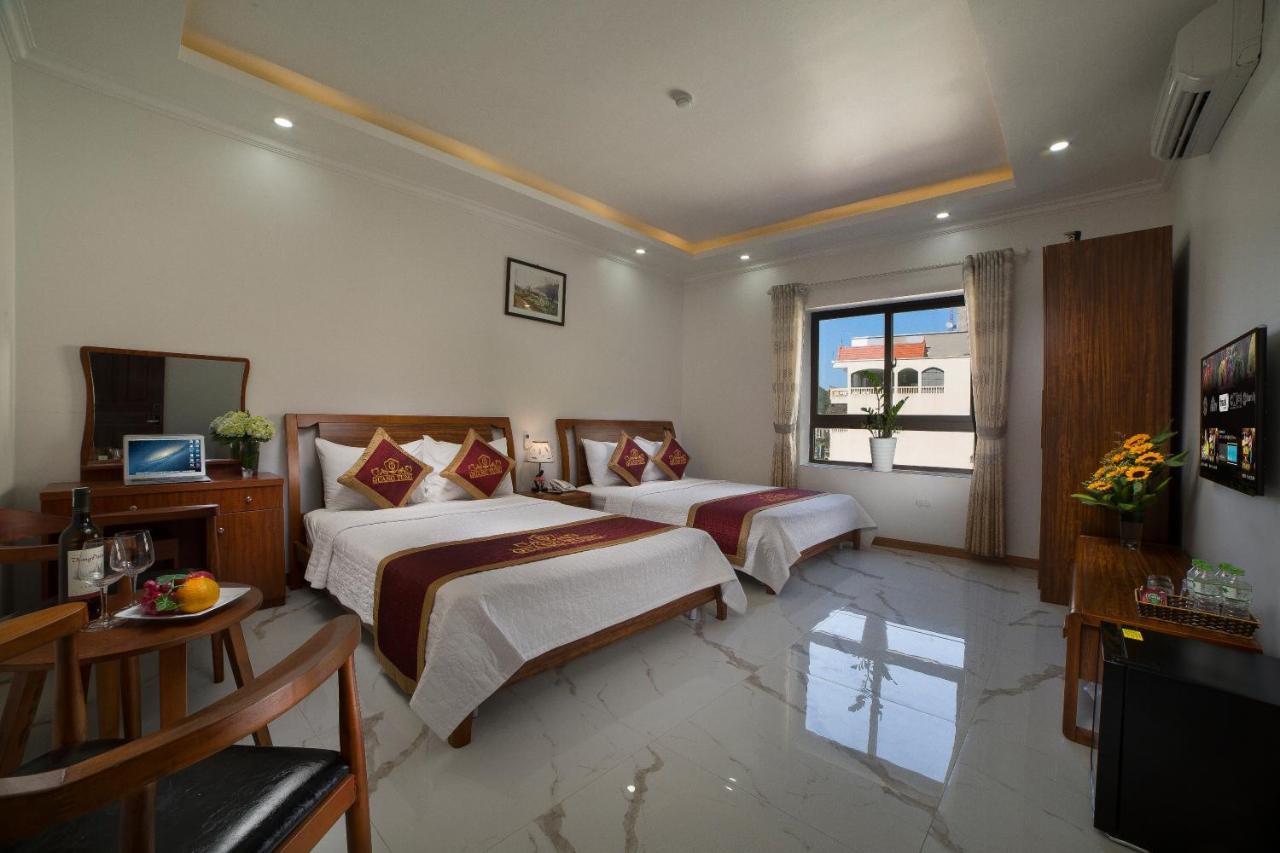 Quang Tung Hotel Dong Khe Sau Exterior photo