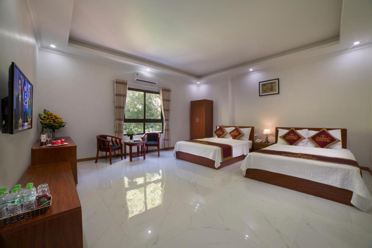 Quang Tung Hotel Dong Khe Sau Exterior photo